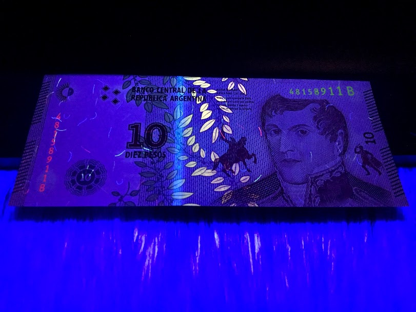 tiền của argentina 1